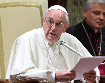 El Papa rechaza marginar a los gays