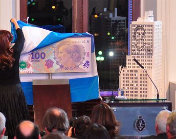 ¿Qué pasó con las réplicas del edificio del M.O.P. y del billete de Evita?