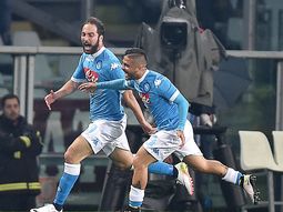 el napoli perdio el titulo, pero gonzalo higuain sigue haciendo goles el napoli perdio el titulo, pero gonzalo higuain sigue haciendo goles