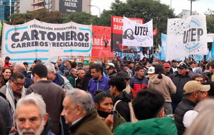 Día del Trabajador: miles de personas protestaron contra el ajuste de Milei