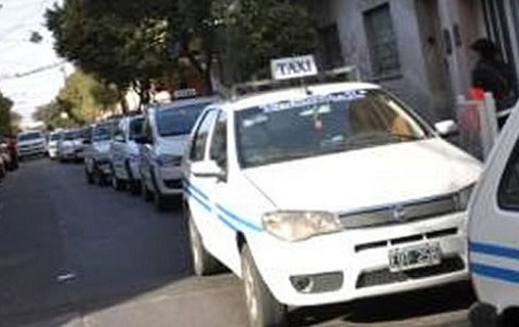 Un taxista murió calcinado en su auto
