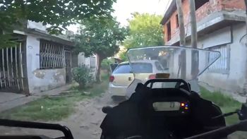 espectacular persecucion policial en la avenida general paz termino en villa celina con dos detenidos espectacular persecucion policial en la avenida general paz termino en villa celina con dos detenidos