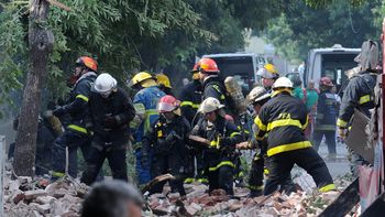 famosos le rinden homenaje a los #bomberosheroes famosos le rinden homenaje a los #bomberosheroes