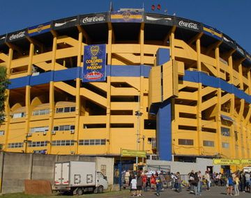 Clausuran la Bombonera por una fecha tras los incidentes del cartel