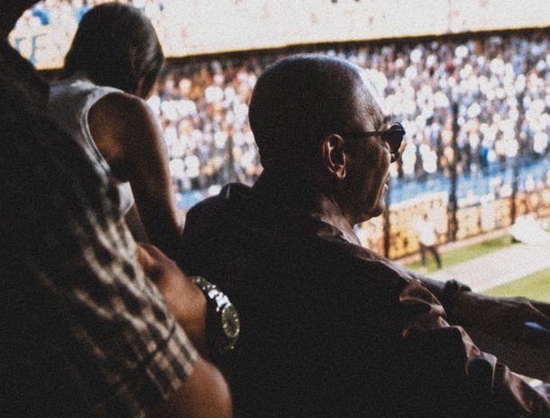 Indio Solari: su amor por el fútbol y su lazo con un ídolo
