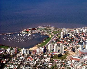 Ahora los inversores argentinos apuntan a la clase media uruguaya