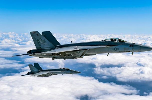 Estados Unidos abatió un dron iraní que se acercaba a un portaviones en Medio Oriente