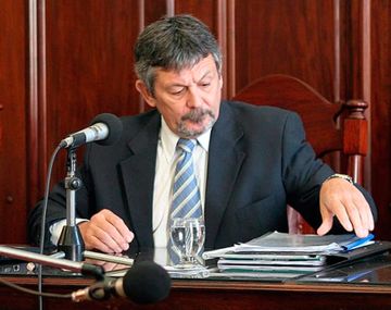 Uno de los jueces del caso Marita Verón negó que vaya a renunciar