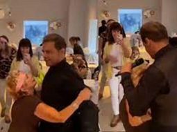 Una abuela se pasó de la raya con un imitador de Luis Miguel y se volvió viral