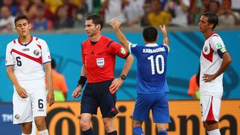 Benjamin Williams en el choque Costa Rica - Grecia del último Mundial Benjamin Williams en el choque Costa Rica - Grecia del último Mundial