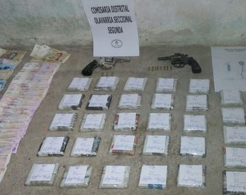 Detienen a una pareja narco que escondía droga en cajas de zapatos