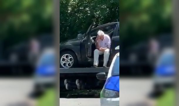 Relatos Salvajes en San Isidro: se sentó en su auto para que no se lo llevara la grúa