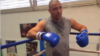 ronaldo ahora boxea y desafia a los campeones de ufc ronaldo ahora boxea y desafia a los campeones de ufc