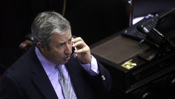 cobos exigio que la ucr se defina cobos exigio que la ucr se defina