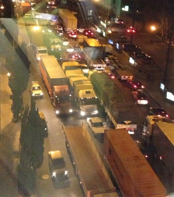 Cooperativistas reclaman aumentos con un corte frente al Ministerio de Trabajo