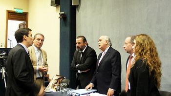 le piden al tribunal del jury campagnoli la destitucion de su propio presidente le piden al tribunal del jury campagnoli la destitucion de su propio presidente