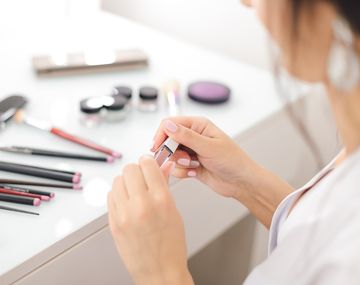 El truco casero de maquillaje japonés que rejuvenece la piel al instante