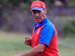 Pedro Troglio, enojado con el DT rival: Soy un loco de mier...