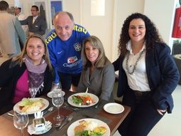 brasil sigue en shock: scolari llamo de urgencia al cuerpo de psicologas brasil sigue en shock: scolari llamo de urgencia al cuerpo de psicologas