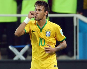 Neymar no defraudó en el inicio del Mundial de Brasil