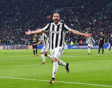 El ex River celebra su doblete