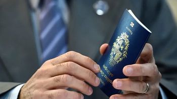 Más de 30.000 argentinos solicitaron la residencia uruguaya desde el 2019. Más de 30.000 argentinos solicitaron la residencia uruguaya desde el 2019.