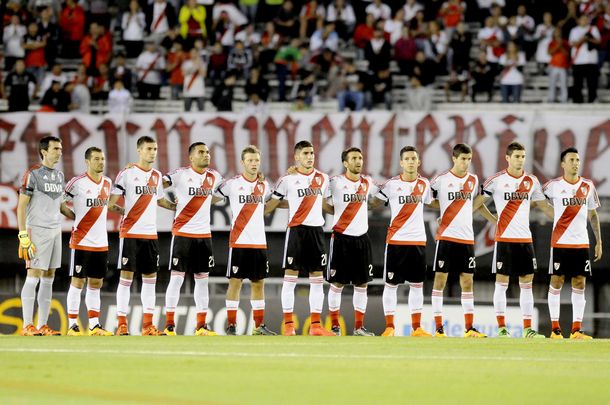 ¿Qué comieron? River puede armar un equipo de jugadores intoxicados