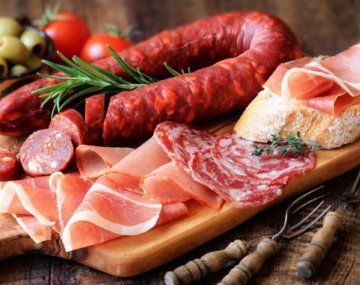 Rechazan la demanda del sector de chacinados contra la Ley de Etiquetado Frontal