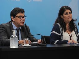 Recomendamos a los empleadores privados que adopten las medidas para disminuir la cantidad de trabajadores a los indispensables para que el trabajo funcione, dijo Claudio Moroni