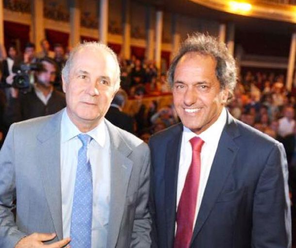 Scioli recuperó a un barón del conurbano