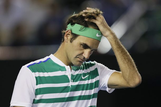 Federer estará un mes sin jugar tras ser operado de la rodilla
