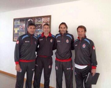 Se puso el buzo: Martín Palermo dirige su primera práctica en Arsenal