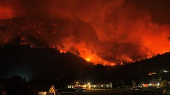 incendios en chubut: controlaron las llamas en el bolson pero ahora el fuego se extiende a epuyen incendios en chubut: controlaron las llamas en el bolson pero ahora el fuego se extiende a epuyen