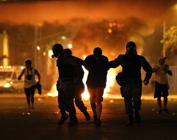 Protestas en Brasil: un muerto y más de 100 heridos