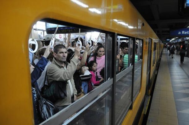 Metrovías deberá indemnizar a un joven herido en un viaje