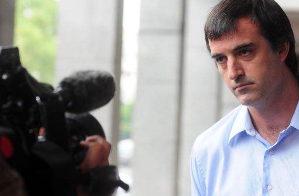 Bullrich insiste con que el diálogo no está cortado