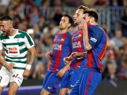 El rosarino se lamenta tras el penal fallado El rosarino se lamenta tras el penal fallado