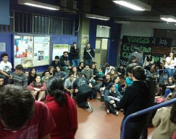 Toma de la Facultad de Filosofía y Letras de la UBA