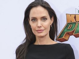 Angelina Jolie se casaría con un filántropo inglés Angelina Jolie se casaría con un filántropo inglés