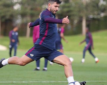 Mirá el caño que le metió el Kun Agüero a un colaborador de Pep Guardiola