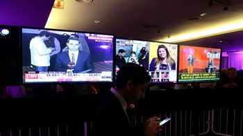 se define la eleccion con la mitad de votos escrutados se define la eleccion con la mitad de votos escrutados