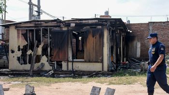 El fuego consumió gran parte de la casa en Córdoba. El fuego consumió gran parte de la casa en Córdoba.