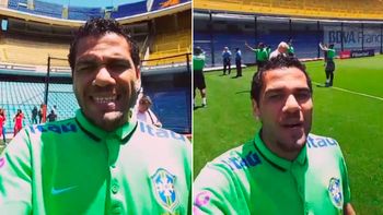 dani alves, emocionado con la bombonera: es un templo del futbol dani alves, emocionado con la bombonera: es un templo del futbol