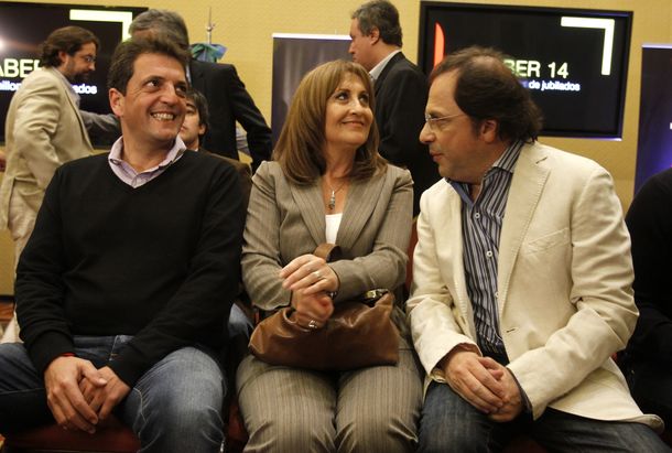 En campaña, Massa propone pagar un plus a jubilados a fin de año