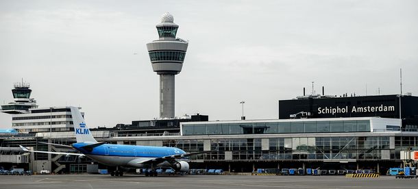 Tensión en el Aeropuerto de Ámsterdam: La policía investiga una situación sospechosa