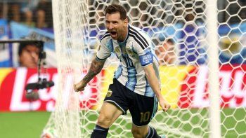 la provocadora reaccion de messi que encendio las redes tras romper otro record mundialista la provocadora reaccion de messi que encendio las redes tras romper otro record mundialista