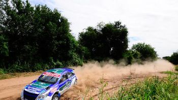 nalbandian ya probo el auto con el que correra en el rally nalbandian ya probo el auto con el que correra en el rally