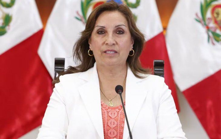 La presidenta peruana Dina Boluarte está siendo investigada por enriquecimiento ilícito