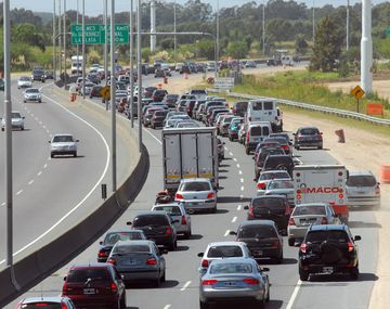 Confirman la ampliación de la autopista Buenos Aires-La Plata para aliviar el tránsito