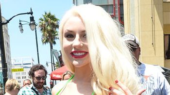 courtney stodden lucio una bikini hecha con lechugas courtney stodden lucio una bikini hecha con lechugas